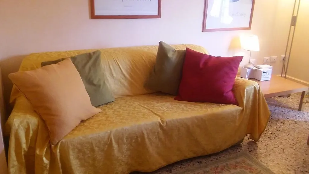 Apartment In Molino Stucky Venice