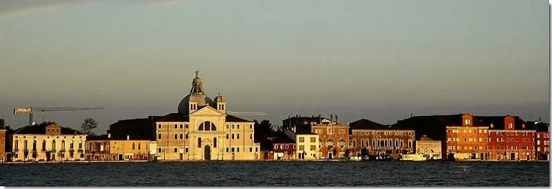 Apartment In Molino Stucky Venice